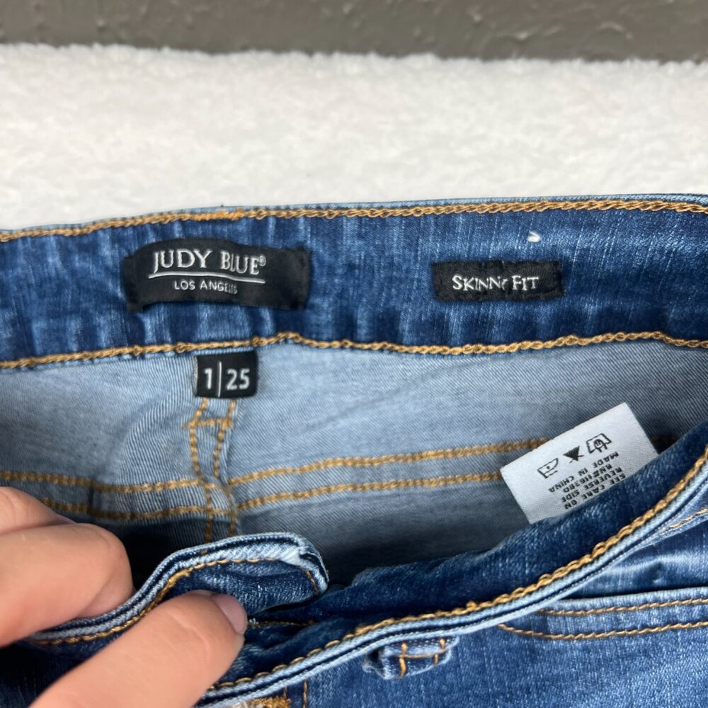 Judy Blue | Women's Skinny Fit Button Fly Denim Jeans Size 1/25 - Picture 3 of 9